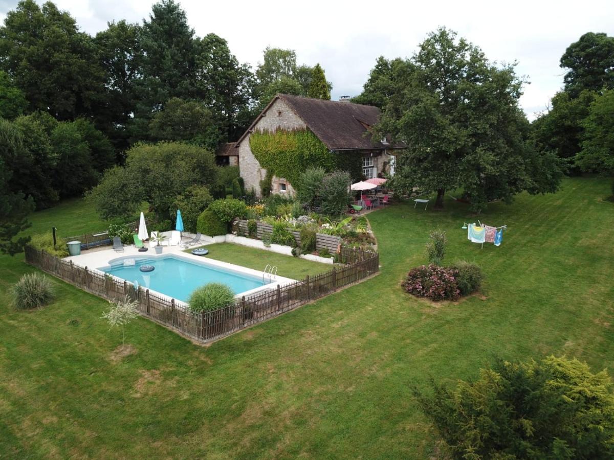 B&B Buddleja Saint-Hilaire-les-Places 외부 사진