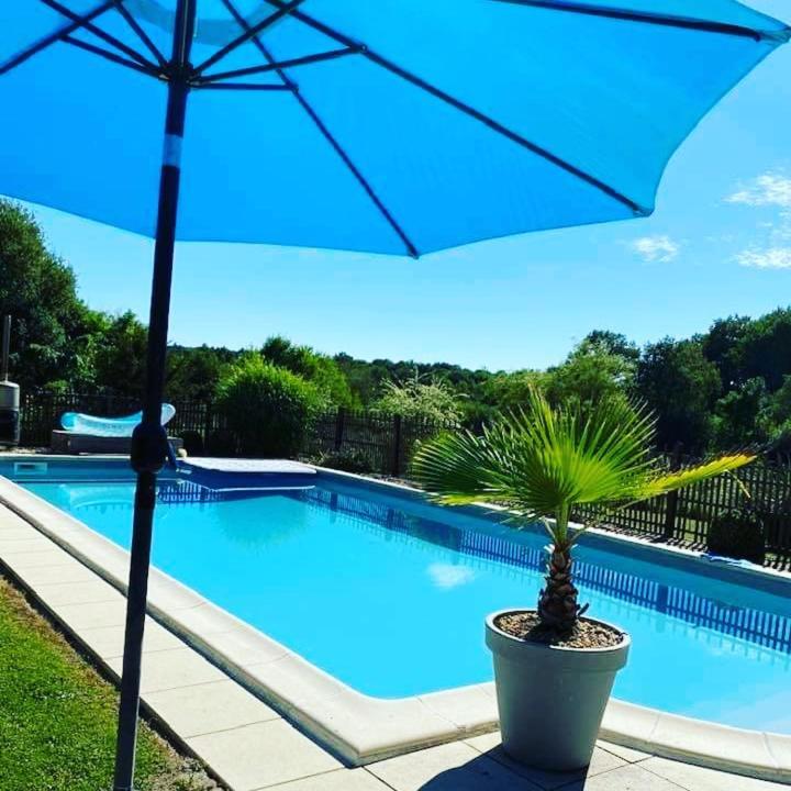 B&B Buddleja Saint-Hilaire-les-Places 외부 사진